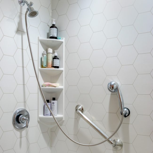 Circleville accessible shower 2025 remodeling trends